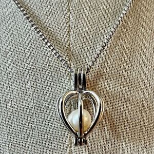 Wish heart faux pearl pendant necklace